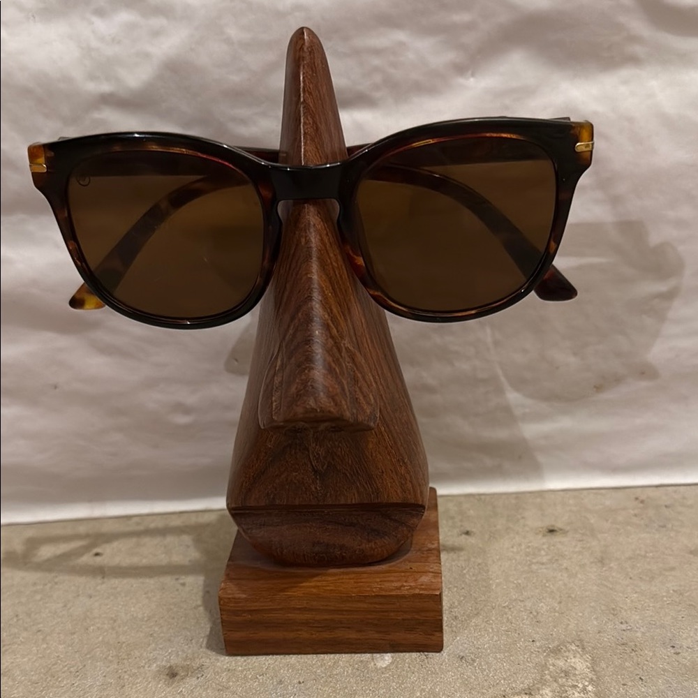 Handmade Wooden Nose Shaped Eyeglass Holder